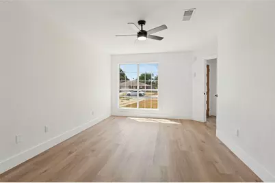 1838 San Antonio Street, Grand Prairie, TX 75051 - Photo 14