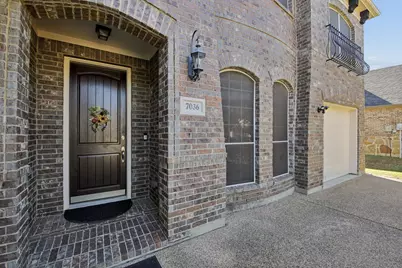 7036 Miramar, Grand Prairie, TX 75054 - Photo 4