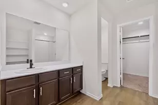 11129 Pond View Ct, Providence Village, TX 76227 - Photo 18