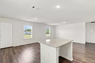 413 E Hull St, Denison, TX 75020 - Photo 8
