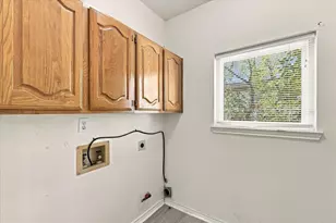 8302 Brentwood St, Rowlett, TX 75088 - Photo 20