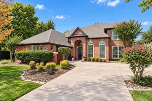 2912 Meadow Glen Dr, Flower Mound, TX 75022 - Photo 1