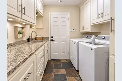2912 Meadow Glen Drive, Flower Mound, TX 75022 - Photo 8