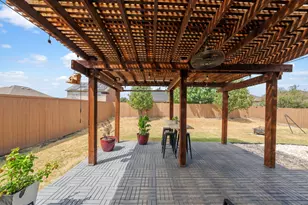 207 Equestrian Dr, Waxahachie, TX 75165 - Photo 2