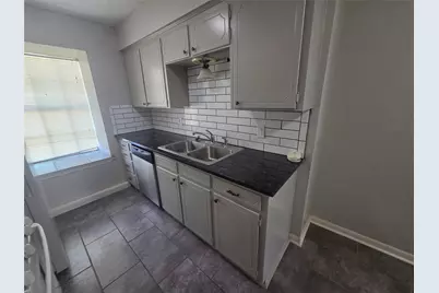 1717 N Locust Street #6, Denton, TX 76201 - Photo 4