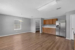 3040 Clemente Dr, Grand Prairie, TX 75052 - Photo 14