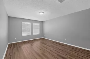 3040 Clemente Dr, Grand Prairie, TX 75052 - Photo 32