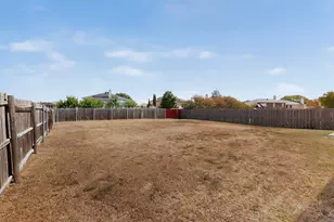 3040 Clemente Dr, Grand Prairie, TX 75052 - Photo 38