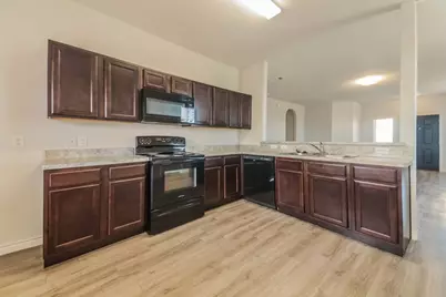 1305 Mallard Cove, Ennis, TX 75119 - Photo 6