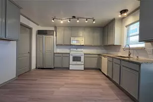 4504 Skipador Dr, Fort Worth, TX 76179 - Photo 12
