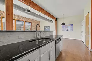 2502 Live Oak St, Dallas, TX 75204 - Photo 12
