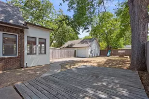 2122 Colcord Ave, Waco, TX 76707 - Photo 36