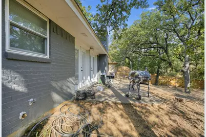 7632 Beckwood Drive, Fort Worth, TX 76112 - Photo 4