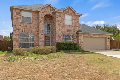 2831 Atrium Drive, Grand Prairie, TX 75052 - Photo 4