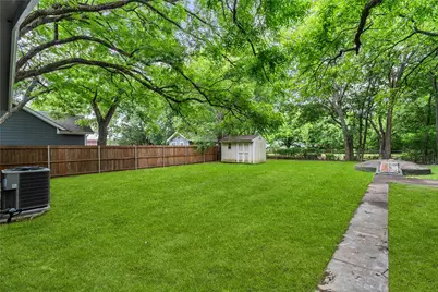 110 Hackberry Street, Lancaster, TX 75146 - Photo 18
