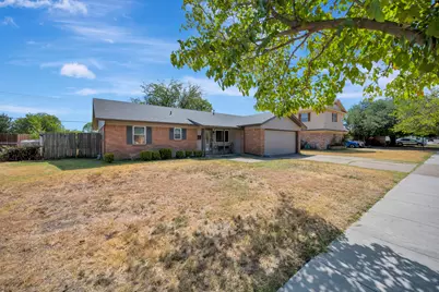 512 E Mission Street, Crowley, TX 76036 - Photo 38