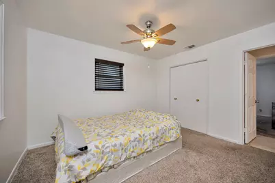 512 E Mission Street, Crowley, TX 76036 - Photo 16