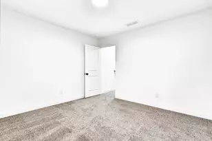 319 E Hull St, Denison, TX 75021 - Photo 14