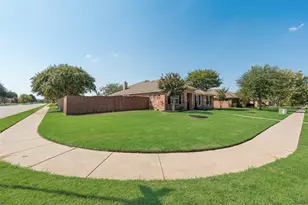 2408 Creekdale Dr, Denton, TX 76210 - Photo 6