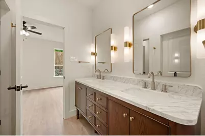605 Mustang Trail, Granbury, TX 76049 - Photo 14