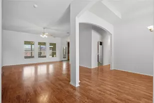 1701 Manten Blvd, Denton, TX 76208 - Photo 8