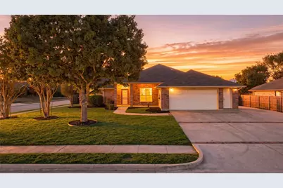 1701 Manten Boulevard, Denton, TX 76208 - Photo 1