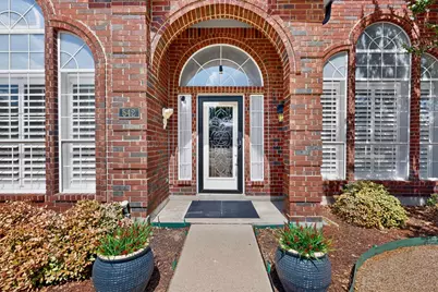 542 Clayton Street, Grand Prairie, TX 75052 - Photo 4