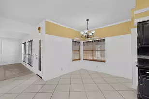 542 Clayton St, Grand Prairie, TX 75052 - Photo 14