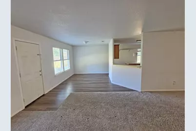 6204 Kelly Drive, Granbury, TX 76048 - Photo 2