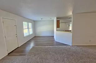 6204 Kelly Dr, Granbury, TX 76048 - Photo 2