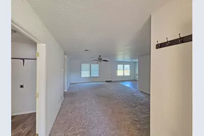 6204 Kelly Drive, Granbury, TX 76048 - Photo 4