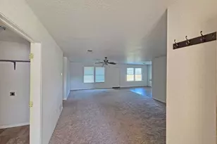 6204 Kelly Dr, Granbury, TX 76048 - Photo 4