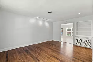 8805 Westfield Dr, Dallas, TX 75243 - Photo 8