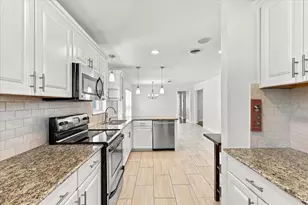 8805 Westfield Dr, Dallas, TX 75243 - Photo 16