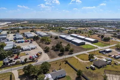 17326 Gaffield Road, Justin, TX 76247 - Photo 10