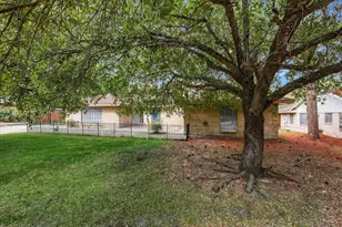 6408 Chapman Dr, Greenville, TX 75402 - Photo 4