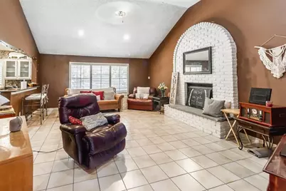 3209 Woodford Drive, Arlington, TX 76013 - Photo 6