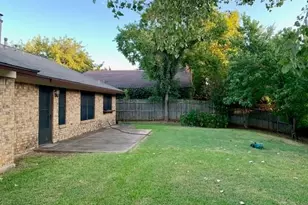 2931 Kimberly Dr, Grapevine, TX 76051 - Photo 2