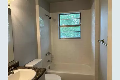 117 N Broadway Street, Joshua, TX 76058 - Photo 8