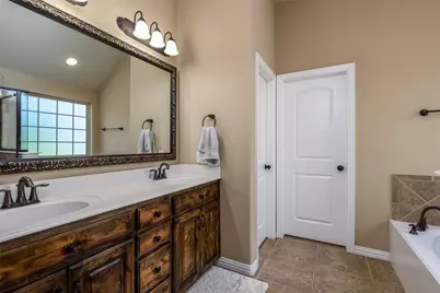 3513 Bans Crown Boulevard, Lewisville, TX 75056 - Photo 18
