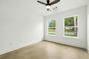 3206 Sayle St, Greenville, TX 75401 - Photo 8