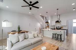 2038 N Prairie Ave, Dallas, TX 75204 - Photo 4