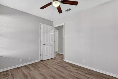 914 W Houston Street, Sherman, TX 75092 - Photo 10