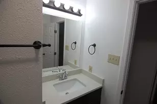 4801 Woodland Park Blvd, Arlington, TX 76013 - Photo 16