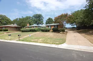 4801 Woodland Park Blvd, Arlington, TX 76013 - Photo 1