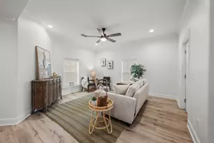 700 S Crockett St, Sherman, TX 75090 - Photo 4