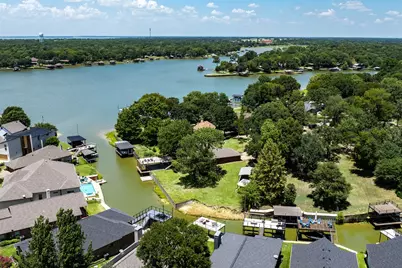 111 Hickory Creek Circle, Gun Barrel City, TX 75156 - Photo 30