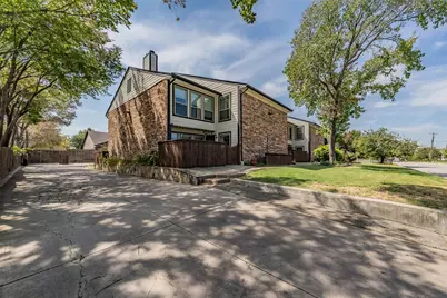 714 E Wall Street #105, Grapevine, TX 76051 - Photo 4