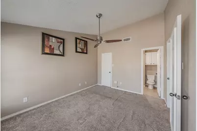 714 E Wall Street #105, Grapevine, TX 76051 - Photo 26