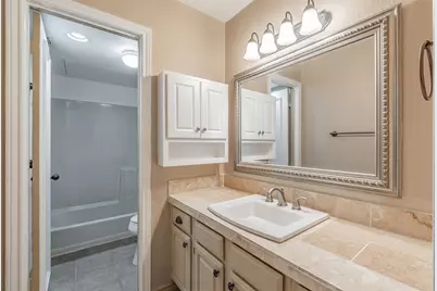 714 E Wall Street #105, Grapevine, TX 76051 - Photo 34